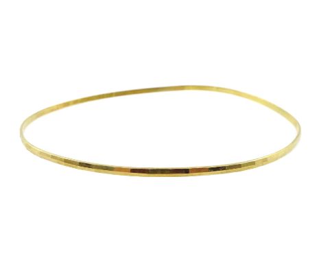 18ct gold bangle stamped K18 750, approx 3.9gmClick here to view further images, condition reports, sale times & delivery cos