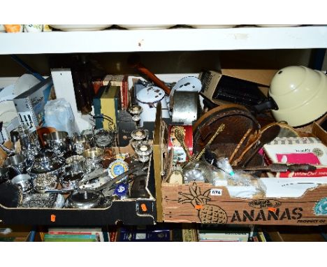 FOUR BOXES AND LOOSE SUNDRY ITEMS, to include boxed Singer mannequin, Decca Harmony radio, enamel churns, 'RAC' badge, metalw