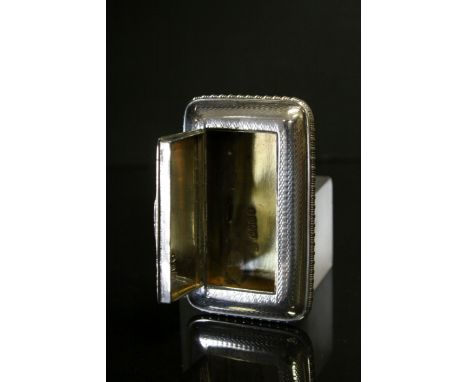 A fully hallmarked sterling silver George III snuff box with maker mark for Thomas Phipps, Edward Robinson &amp; James Phipps