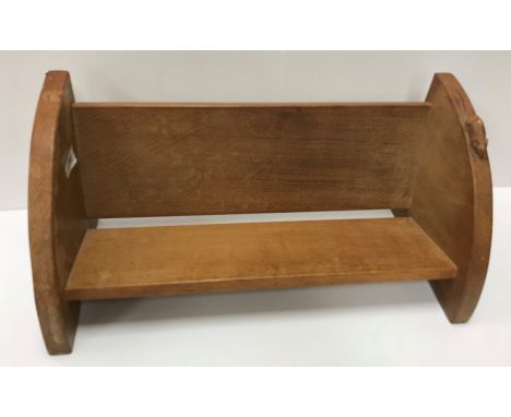 A Mouseman (Robert Thompson of Kilburn) oak book trough 45 cm long x 21 cm deep x 20.5 cm high