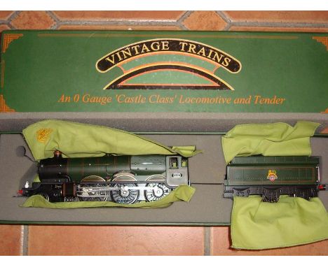An O Gauge Vintage Trains Castle Class steam locomotive, numbered 5080 named 'Defiant'.  VG-E in G-VG box