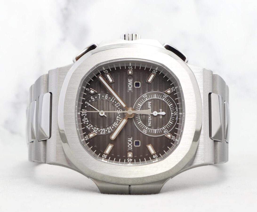 2015 LNIB Patek Philippe Nautilus Bracelet 5990/1A-001