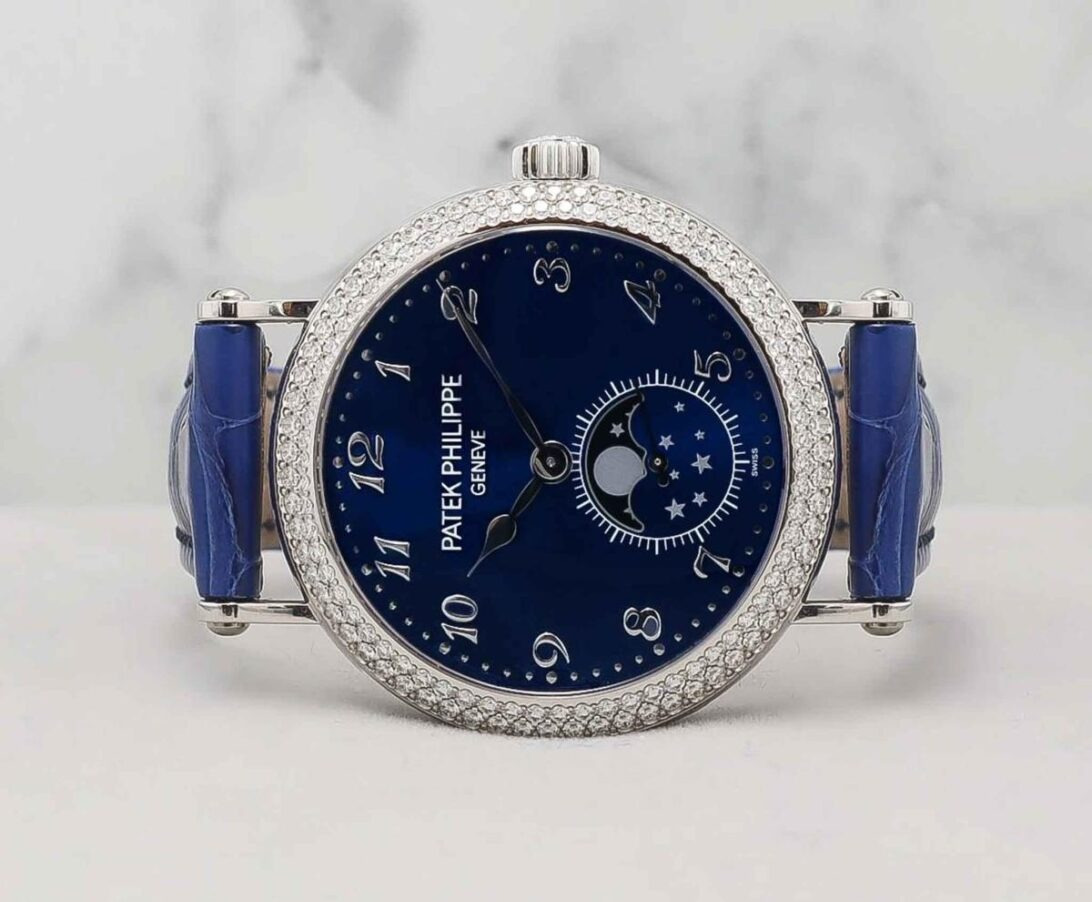2024 Mint Patek Philippe Complications Moonphase Leather 7121/200G-001