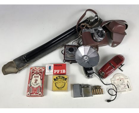 Sundry collectors' items including a Halina 35x Super camera, a vintage tripod, an Ambassador model NE-200 CDS de Luxe exposu