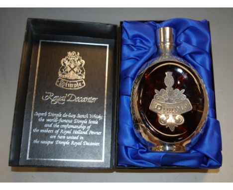 Dimple De Luxe Royal Decanter blended scotch whisky by John Haig, in presentation bottle encased in Royal Holland pewter, 75c