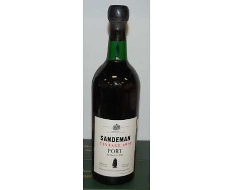 Sandeman vintage port, 1970, one bottle Condition Report / Extra Information No apparent faults.
Upper shoulder.
