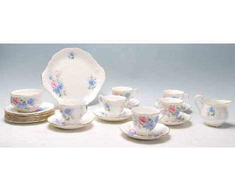 A Royal Albert&nbsp;Friendship Sweet Pea pattern fine bone china tea set comprising of 6 tea cups, saucers &amp; side plates 