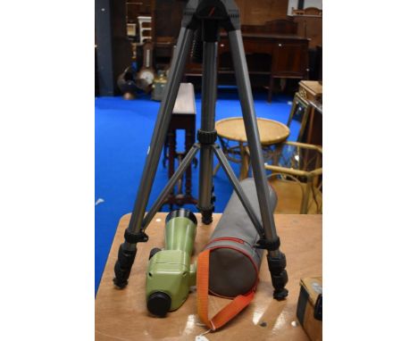 A Vickers 72 Alderscope Spotting scope and tripod marked V-guard vt528