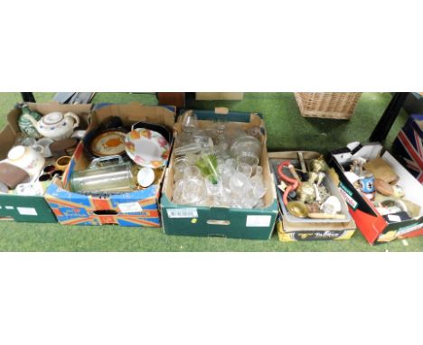 Various trinkets and household effects, to include various glassware, gold coloured cup and saucers, multicoloured glass gobl