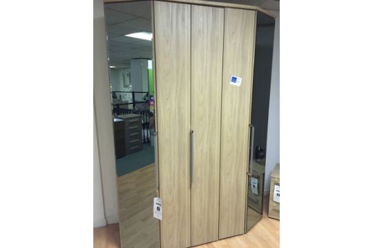 Nolte Mobel Wardrobe 4 Door Part Bi Fold Tapered Mirrored Side