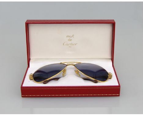 Cartier - Pilotenbrille "Santos"Gestell 22 - Karat - hartvergoldet, Nasenbügel und Gelenke besetzt mit neun kleinen Brillante