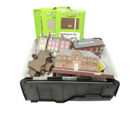 Model railway trackside buildings and accessories, including Hornby Hobbies, Metcalfe, etc. in one box