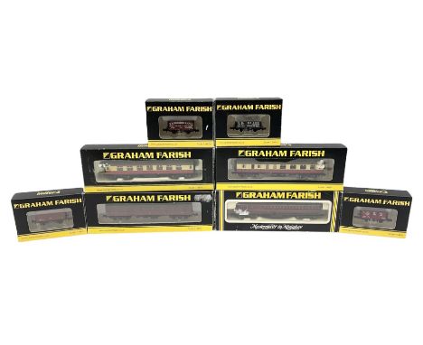 Graham Farish by Bachmann 'N' gauge - Stanier composite first &amp; second coach, Stanier brake second coach, MK1 suburban co