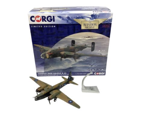 Corgi Aviation Archive - limited edition AA37208 1:72 scale model of a Handley Page Halifax B.VII bomber No.0630/1400, boxed 