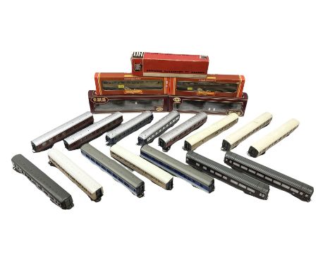 '00' gauge - twenty passenger coaches by Hornby, Lima, GMR and Jouef including three Royal Train, European Pullman, Regional 