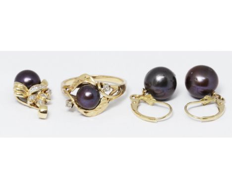 A suite of dark bronze coloured cultured pearl jewellery comprising a diamond ring, a diamond pendant and a pair of earrings,