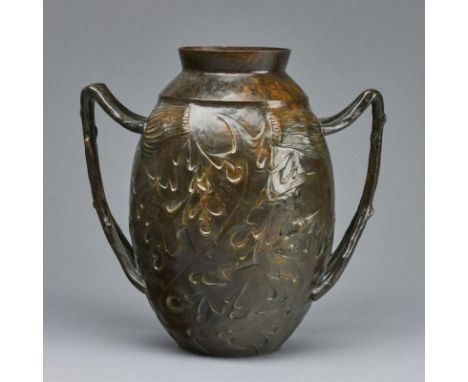 Friedrich Müller1861 Nürnberg - 1930 Nürnberg. Vase mit Disteldekor, Unikat. Vasenkörper aus Kupfer, Griffe aus Bronze, dunke