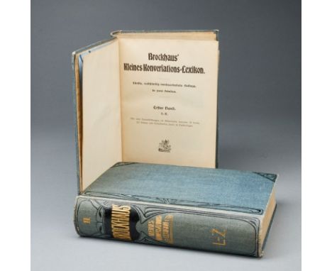 Brockhaus: Kleines Konversationslexikon in zwei Bänden.1. Bd. A-K. 2. Bd. L-Z. F.A. Brockhaus, Leipzig, Mannheim, 1906. - Pro