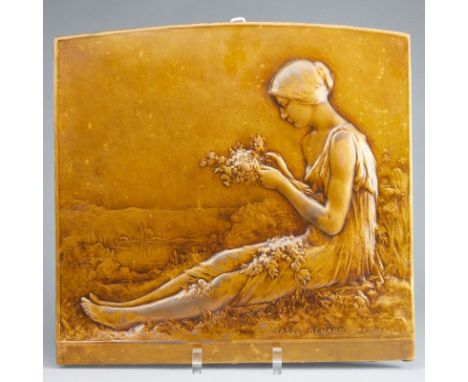 Raoul Bénard1881 Elbeuf - 1961 Hendaye - Blumenmädchen - Bronze. Braun patiniert. 38,5 x 40 cm. In der Platte sign.: Raovl Bé