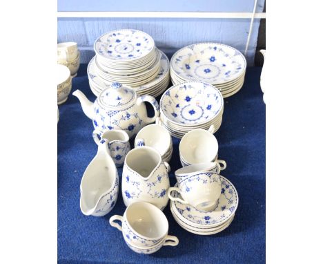 Collection of Mason's Denmark pattern dinner and tea wares comprising 7 dinner plates (one chipped), side plates, dessert bow