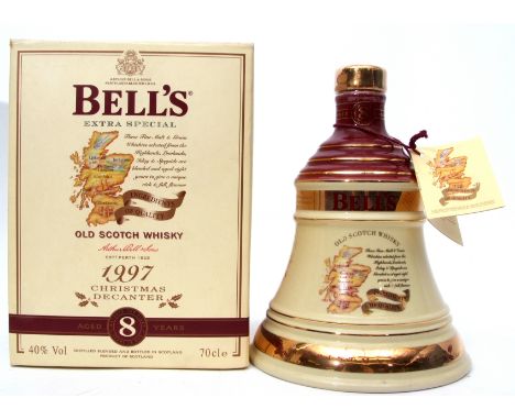 Bells Old Scotch Whisky Christmas decanter aged 8 years, boxed  