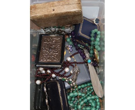 Mixed jewellery etc. including sterling and amethyst necklace, simulated jade necklaces and a garnet bead necklace.