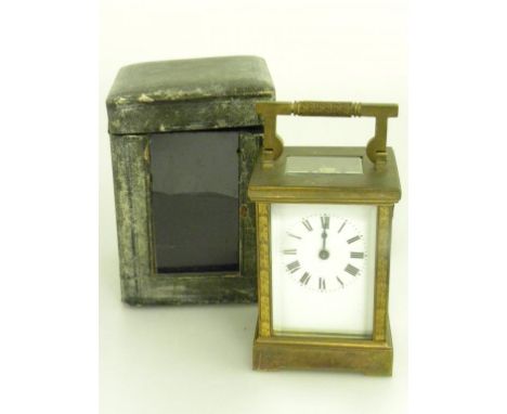 A FRENCH BRASS CARRIAGE CLOCK, THE SIGNED PIECE WITH ORIGINAL PLATFORM LEVER ESCAPEMENT, LEATHER CASE, C1900