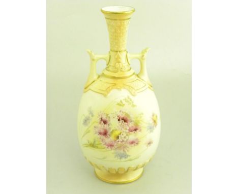 A ROYAL WORCESTER TWO HANDLED VASE, PAINTED WITH NATURALISTIC FLOWERS ON AN OLD IVORY GROUND BETWEEN MOULDED APRICOT BORDERS