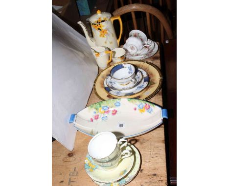 Aynsley, Paragon and Royal Albert cabinet cups and saucers, Crown Devon dish, Aynsley plate and Crown Ducal three piece tea s