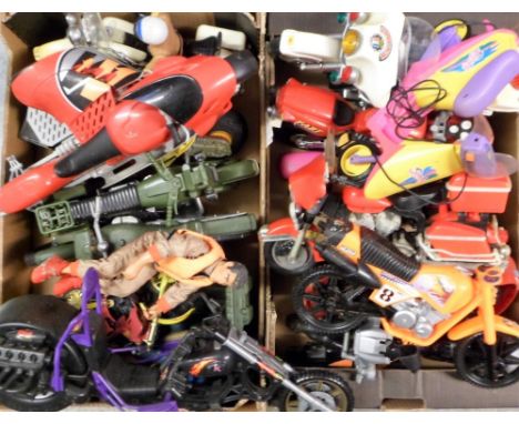 Model Motorbikes, 16 large scale model motorbikes to include several Action Man bikes, also includes 1 Action Man figure. 199