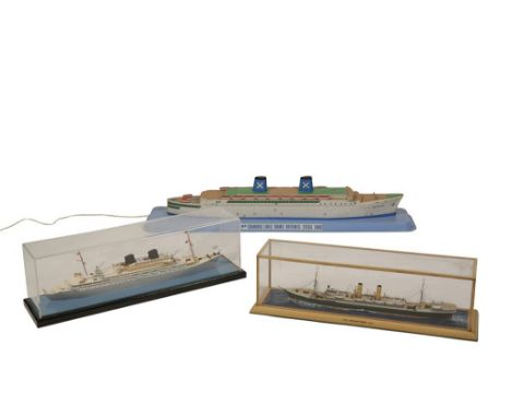 SCALE MODEL OF THE CRUSE LINER MARATHON 1903-1924 in pine display case built by Robert A Wilson F.N.M.S.A 1998/99, 20cm high 