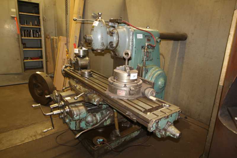 MILWAUKEE MODEL H HORIZONTAL MILLING MACHINE