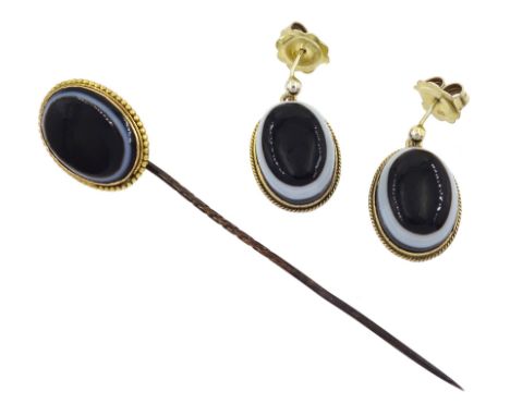 Victorian 18ct gold banded agate stick pin and a similar pair of gold pendant stud earringsCondition Report:Pin approx 5.4gm,