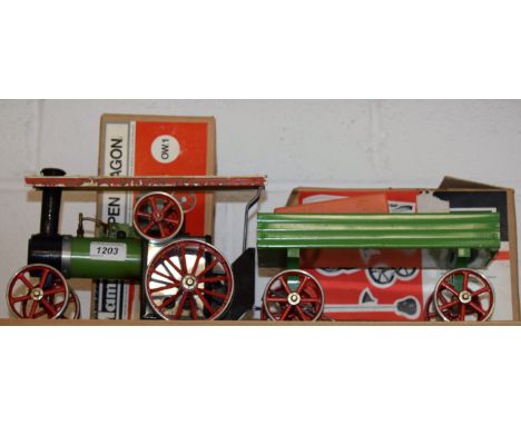 A Mamod TE1 traction engine and OW.1 wagon, both boxed (2)