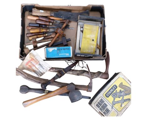 A collection of various woodworking chisels, an axe, etc (boxful) 