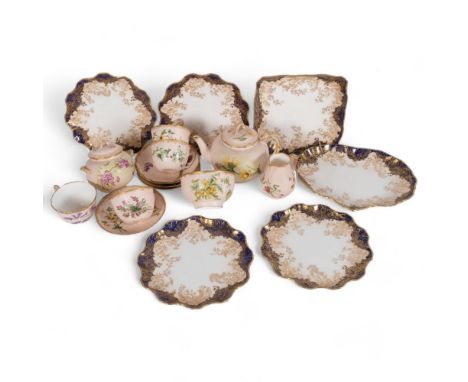 Royal Doulton Edwardian dessert service with blue and gilt patterned borders, serving dish, 26cm across, and a Worcester styl