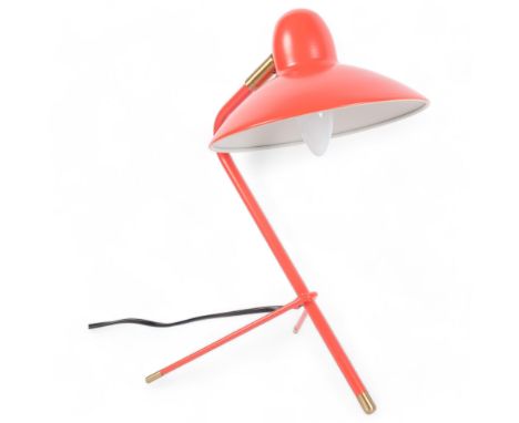Di Classe, an Arles mid-century style desk lamp, by Domei Endo, with adjustable shade, H35cm 