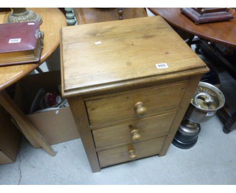 Pine vintage three drawer chest