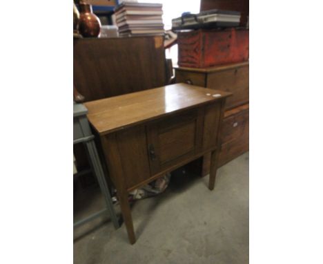 Late Victorian light oak pot cupboard