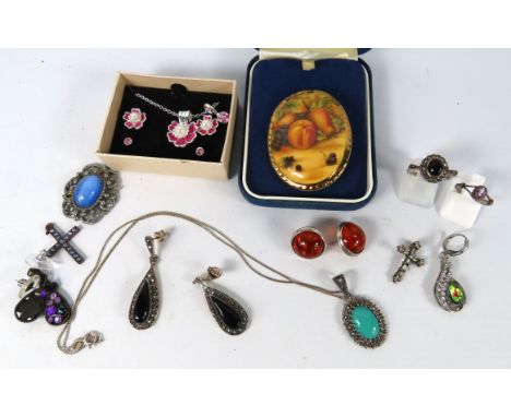 Mixed Jewellery lot including Sterling silver earrings, Necklace, Pendants and rings.