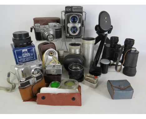 Mixed camera lot, to include a Yashica-Mat LM Kopal-MXV. See Photos