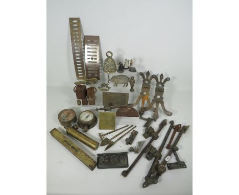 Selection of brass and other metalware including hinges, spirit level, trivot etc.