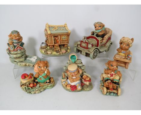 7 Pendelfin rabbit figurines.
