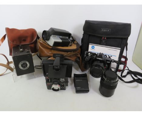 Mixed Camera lot to include Vintage, Polaroid, cine Camera, see photos
