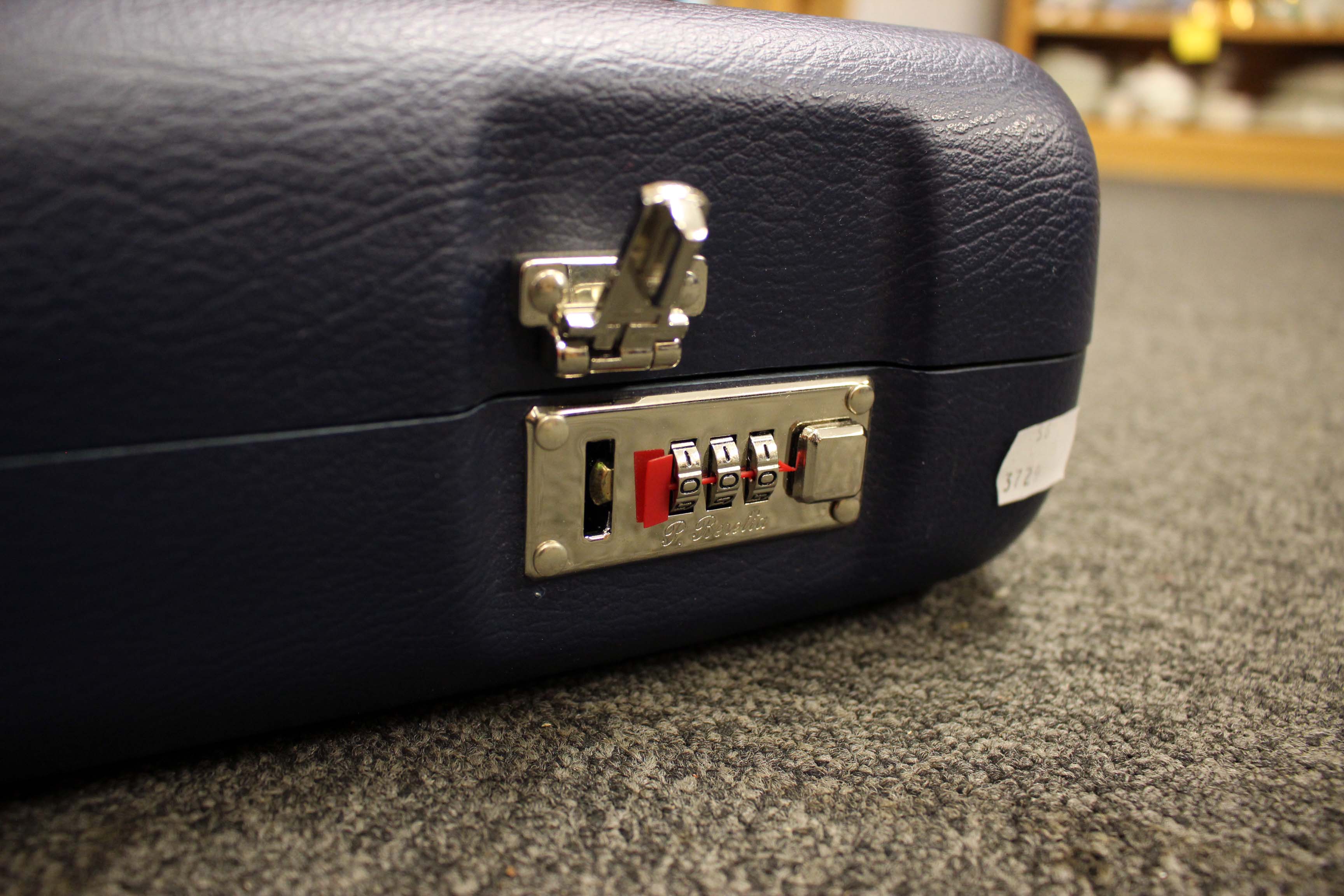 A Beretta ABS double hard gun case, No.C60741, with a combination lock.