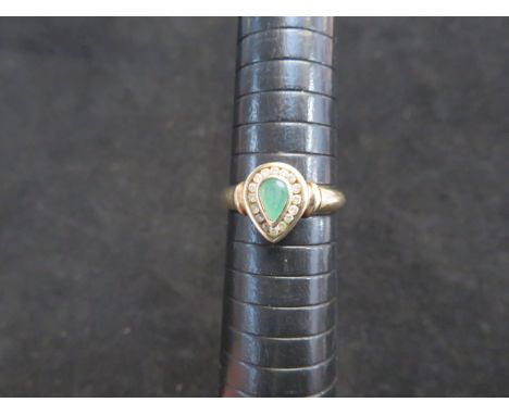 9ct Gold green stone &amp; diamond ring Size R 