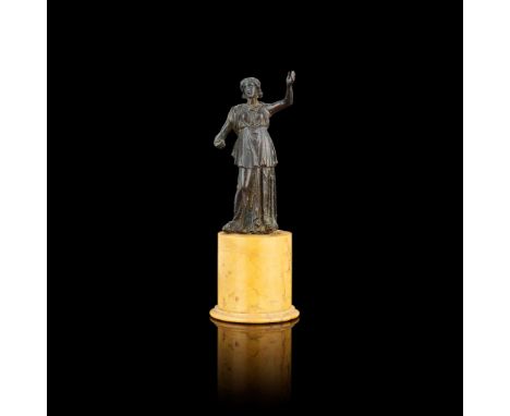  AN ITALIAN BRONZE FIGURE OF APHRODITE PROBABLY 16TH CENTURY dark brown/black patina, the figure with one arm raised the othe