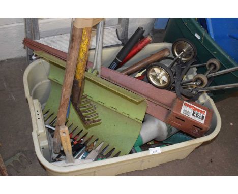 Box various assorted garden tools etc 