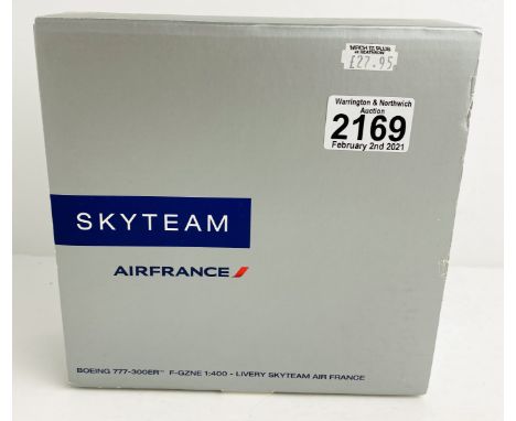 Hogan Wings 1:400 Scale Aircraft Air France 777 Diecast Model Aircraft - In Box(ALL WHEELS PRESENT &amp; OK) P&amp;P Group 1 