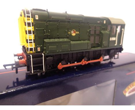 Bachmann 32-101A 08 shunter D3586, BR Green. P&P Group 1 (£14+VAT for the first lot and £1+VAT for subsequent lots)Condition 